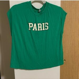 💚10 for $10💚 Bundle and save Paris' Short Sleeve Tee